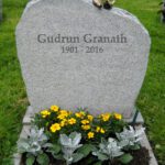 Exempel Grå Bohusgranit flammad framsida.