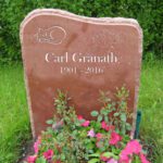 Exempel älvdalskvartsit gravsten