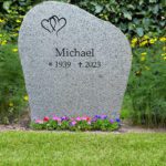 Exempel Grå Bohusgranit gravsten